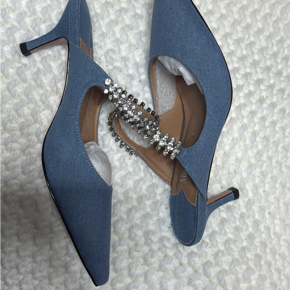 Elegant Blue Women's Heels with Rhinestone Detail